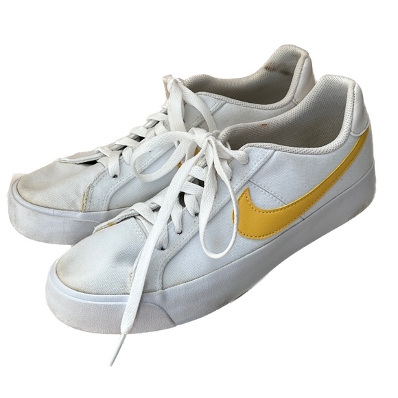 Nike Court Royale Sneakers White Yellow Swish 7.5 Low Top CD5405-102 Dated 11/19 - Picture 3 of 8